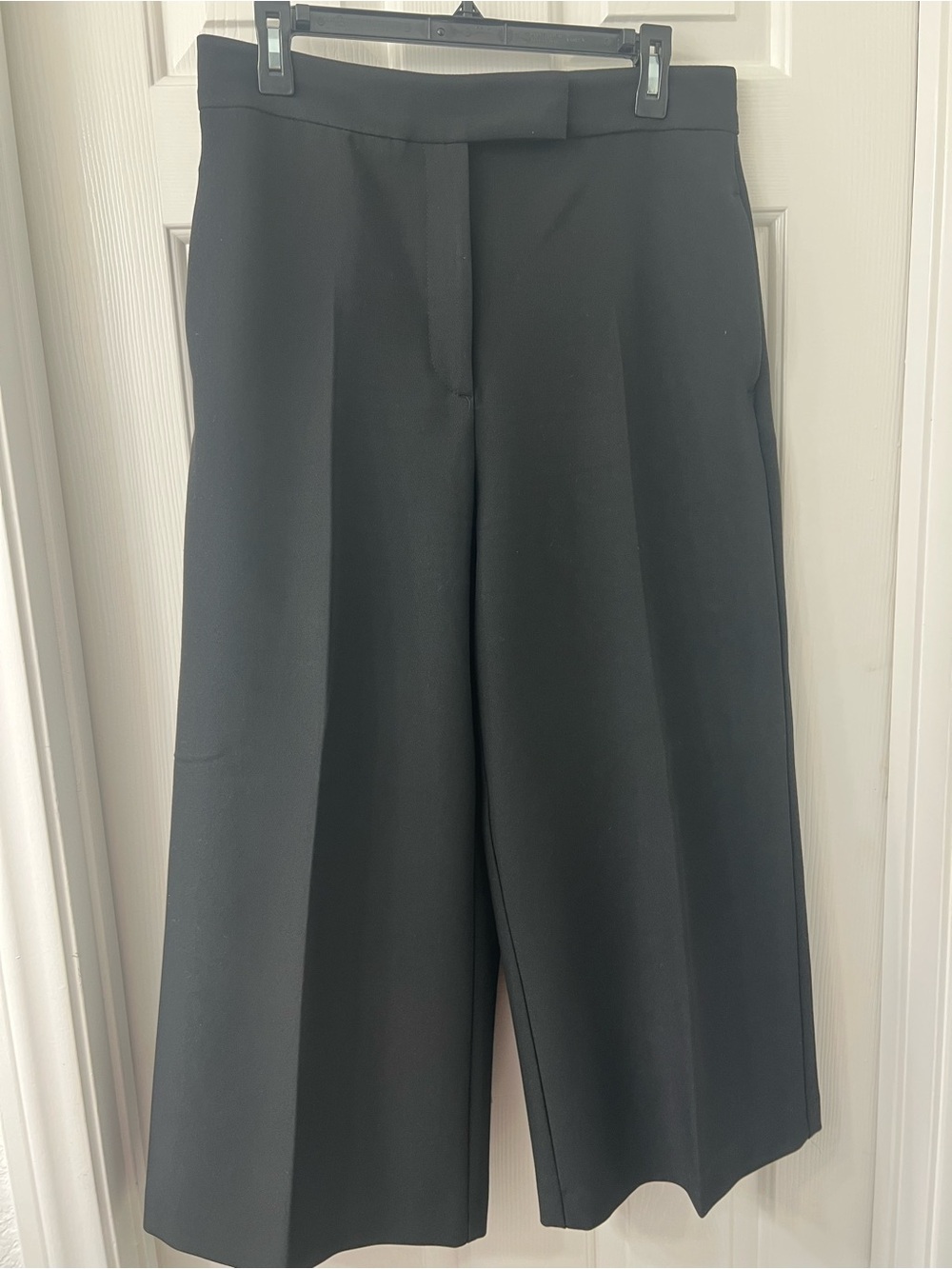 Zara Black Wide-Leg Cropped Pants